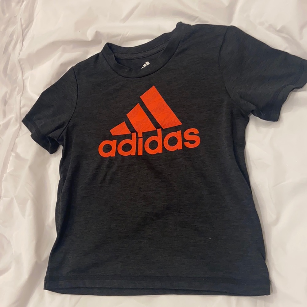 Boys 4t adidas tshirt